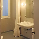 Playa Zurriola-no Parties At Home-no Fiestas En Casa-300 Meters To The Beach-90 M2 Apartmán