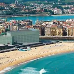 Apartmán Playa Zurriola-no Parties At Home-no Fiestas En Casa-300 Meters To The Beach-90 M2 *