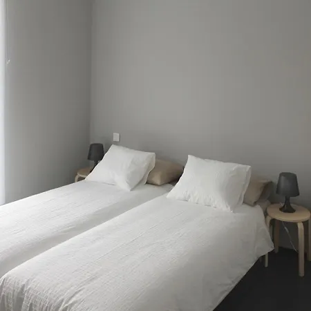 Apartment Playa Zurriola-no Parties At Home-andamio Hasta Marzo-scaffold Until March