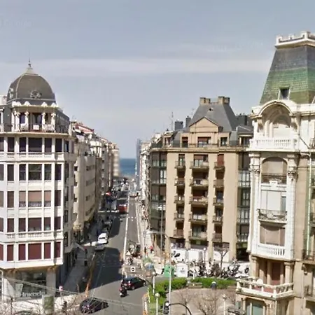 Apartment Playa Zurriola-no Parties At Home-andamio Hasta Marzo-scaffold Until March San Sebastian