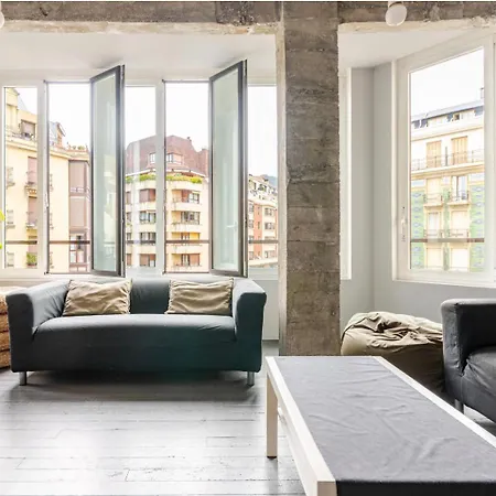 Apartment Playa Zurriola-no Parties At Home-no Fiestas En Casa-300 Meters To The Beach-90 M2