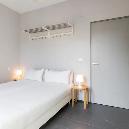Playa Zurriola-no Parties At Home-no Fiestas En Casa-300 Meters To The Beach-90 M2 Apartament *
