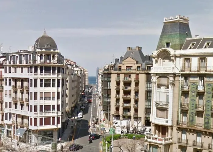 Apartment Playa Zurriola-no Parties At Home-andamio Hasta Marzo-scaffold Until March San Sebastian