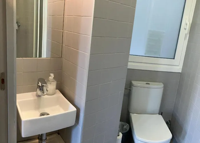 Playa Zurriola-no Parties At Home-andamio Hasta Marzo-scaffold Until March * San Sebastian